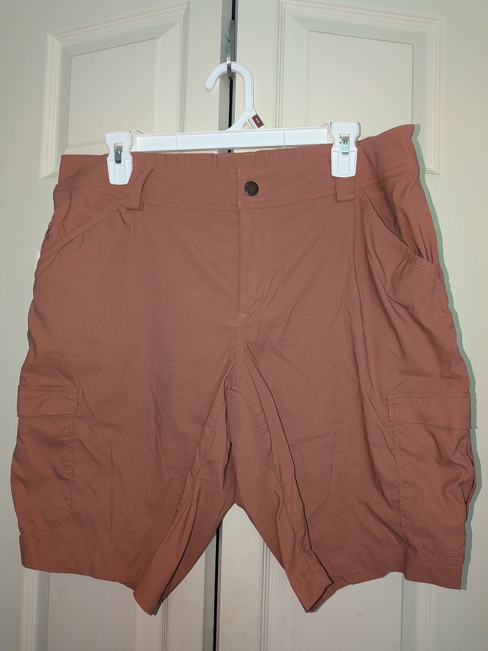 Duluth Trading Co Women's Cargo Shorts - Rose